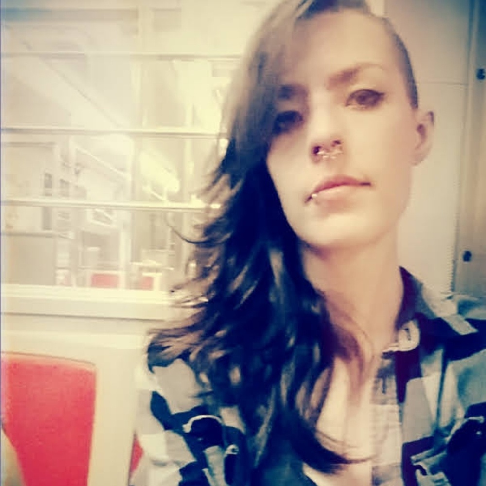 Meet your Posher, Alison